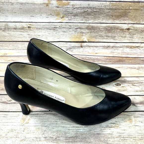 Etienne Aigner Womebs Black Leather Classic Career Pumps Size 10 M - Picture 2 of 10